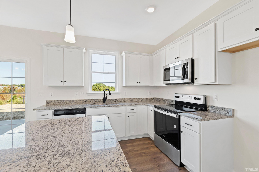 320 Oak Park Blvd Youngsville, NC 27596