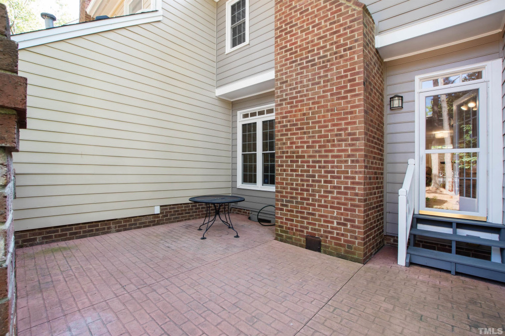 6103 Parker Croft Ct Raleigh, NC 27609