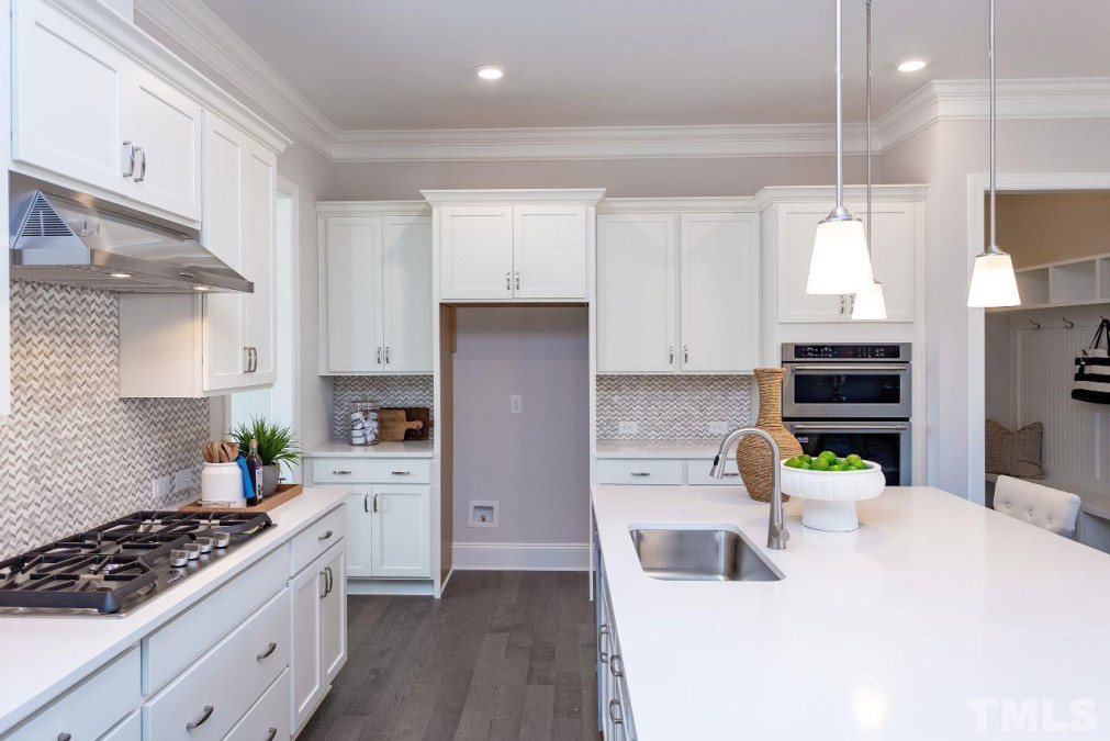 6829 Sleeping Meadow Ln Holly Springs, NC 27540
