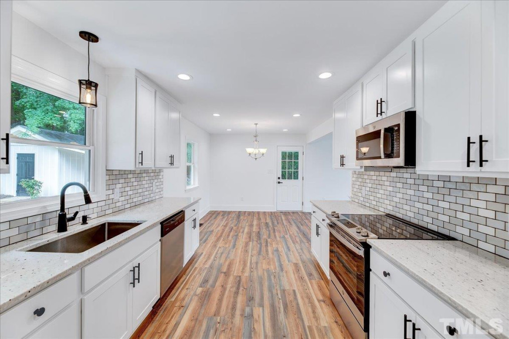 3708 Oakvale St Raleigh, NC 27603