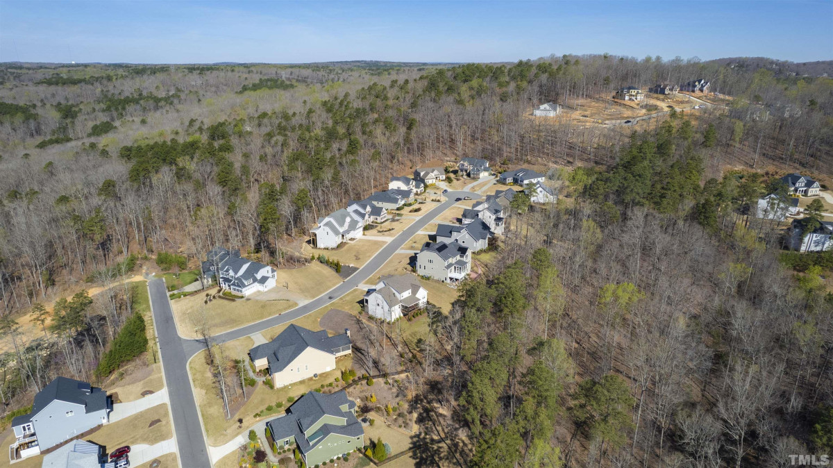 105 Lystra Grant Ct Chapel Hill, NC 27517
