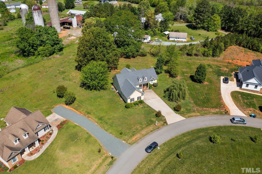 6115 Apple Orchard Dr Mebane, NC 27302