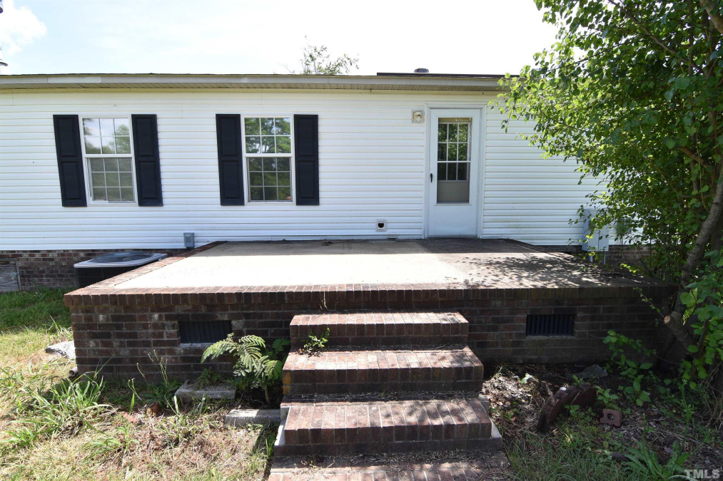 3132 Stevens Chapel Rd Smithfield, NC 27577