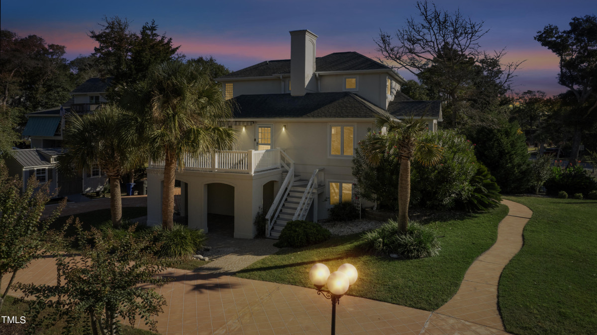 7316 Archers Creek Dr Emerald Isle, NC 28594