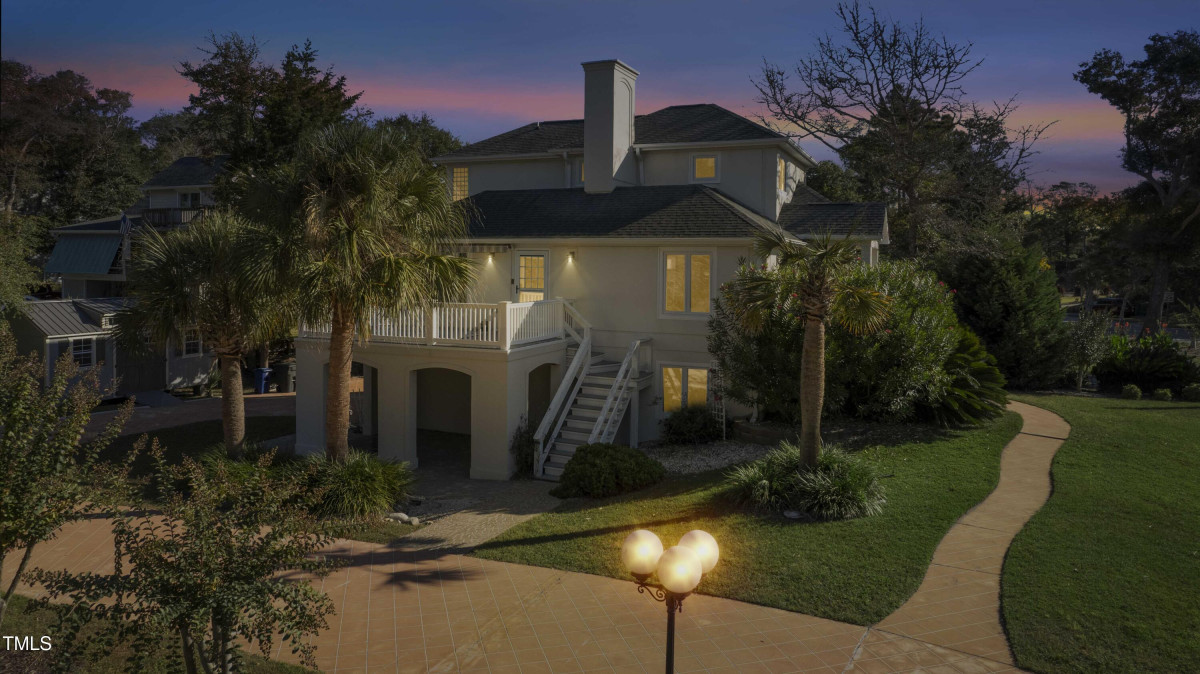 7316 Archers Creek Dr Emerald Isle, NC 28594