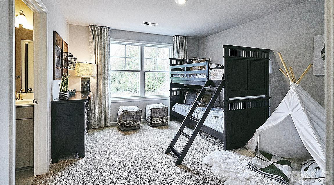 1304 Abington Dr Mebane, NC 27302