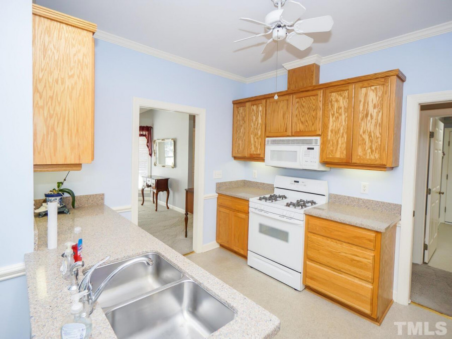 1008 Loganberry Ct Fuquay Varina, NC 27526