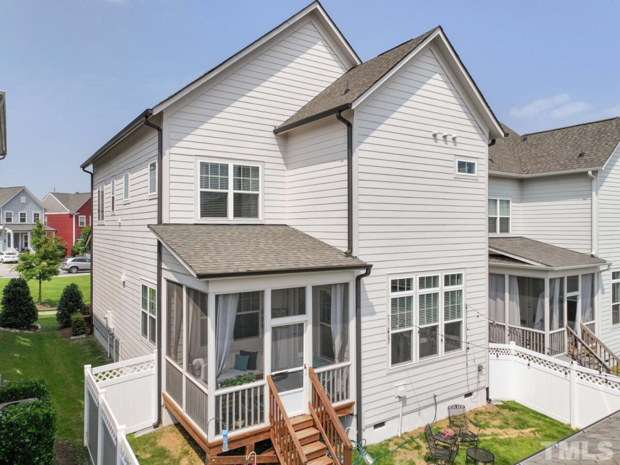 424 Holding Creek Dr Wake Forest, NC 27587