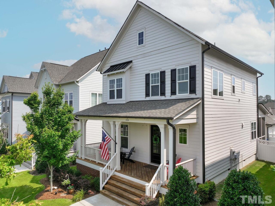 424 Holding Creek Dr Wake Forest, NC 27587