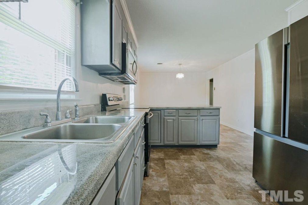 402 Holt Ave Graham, NC 27253