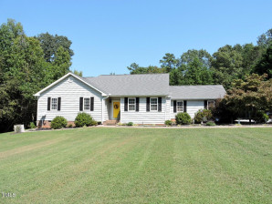 308 Delvin Ln Hillsborough, NC 27278