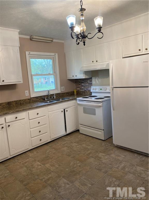 6226 Penfield Dr, Fayetteville, NC 28314 Raleigh Realty