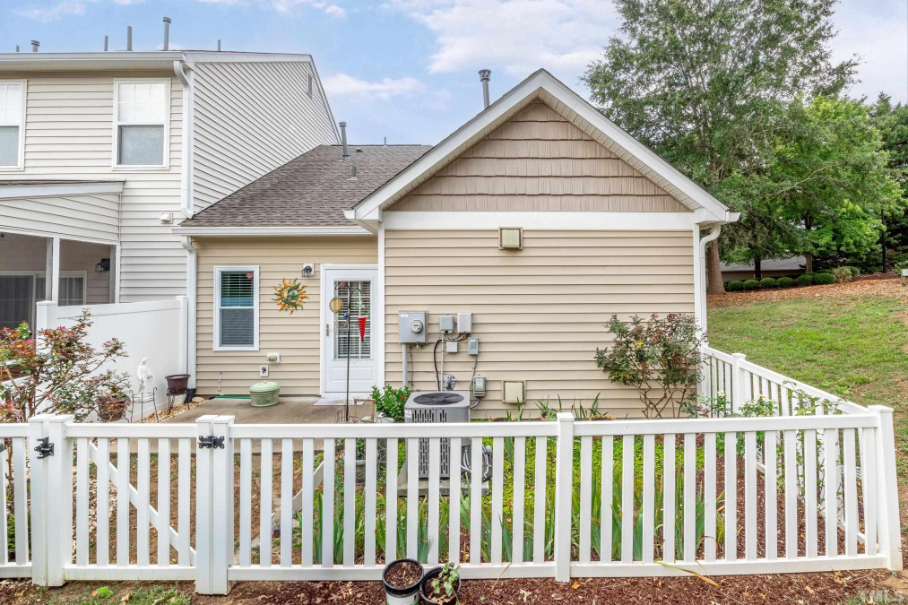 2707 Willow Pines Pl Raleigh, NC 27614