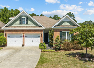 2 Calwell Creek Dr Chapel Hill, NC 27517