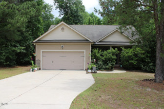 117 Maple Leaf Ct Lillington, NC 27546