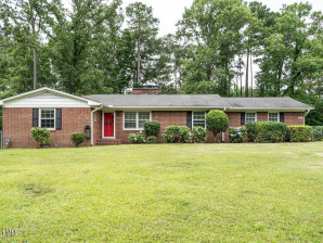 2017 Sutphin Dr Sanford, NC 27330