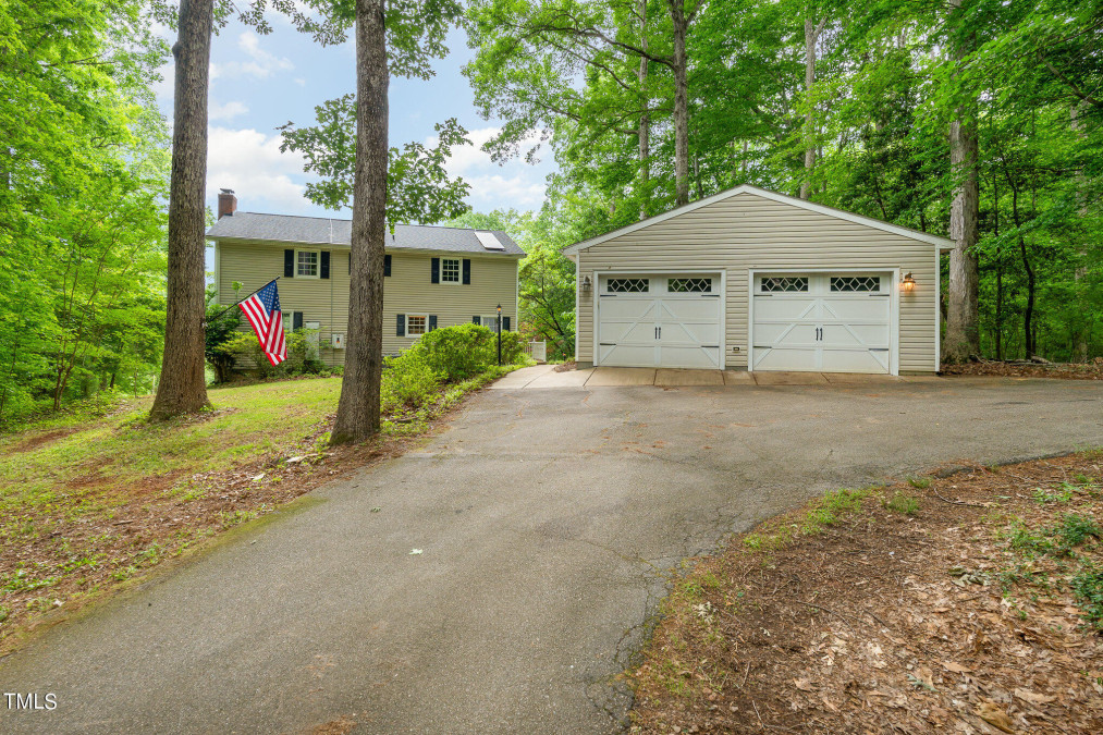 6109 Riverside Dr Wake Forest, NC 27587