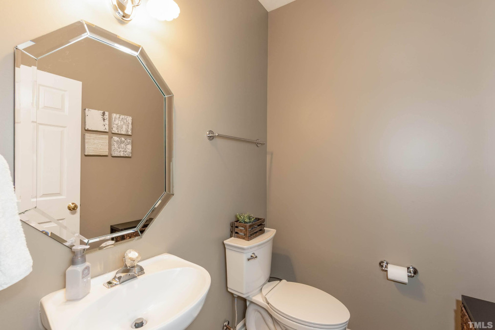 1904 Whittington Dr, Raleigh, NC 27614 Raleigh Realty