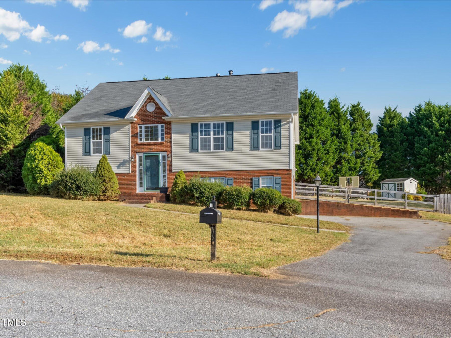 126 Mallard View Ct Winston Salem, NC 27127