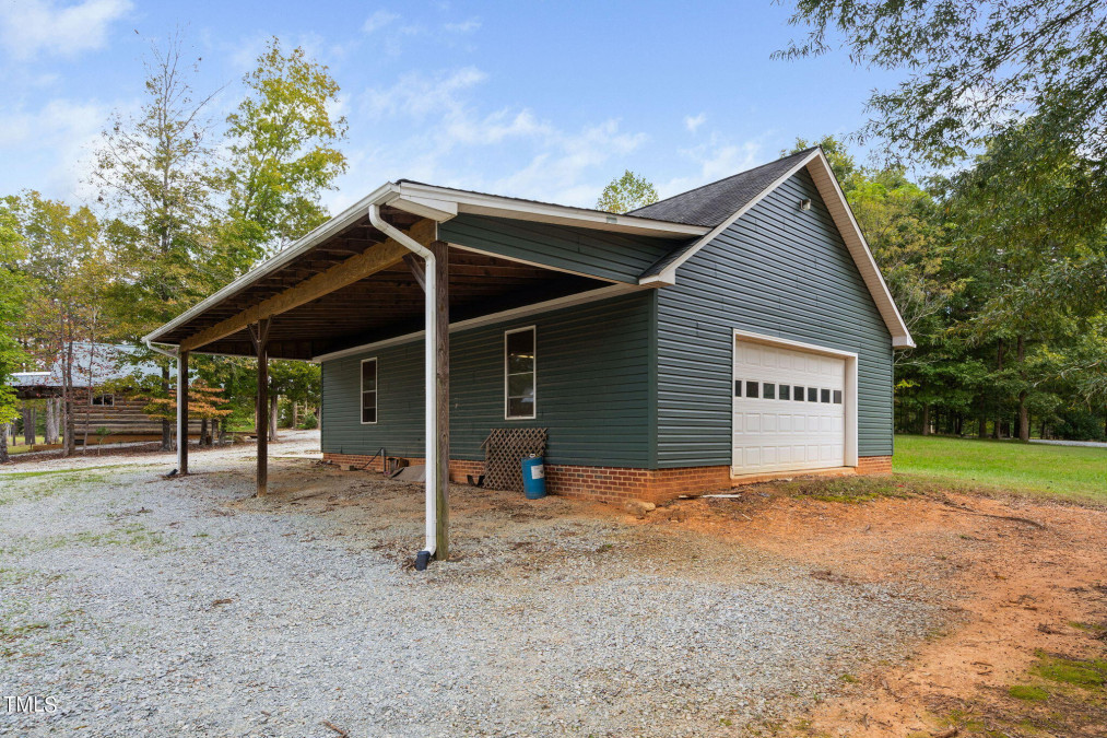 318 Outlaw Rd Roxboro, NC 27574