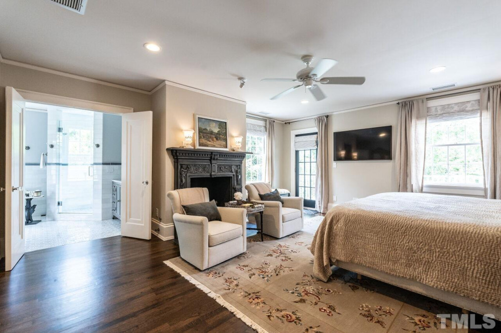 729 Franklin St Chapel Hill, NC 27514