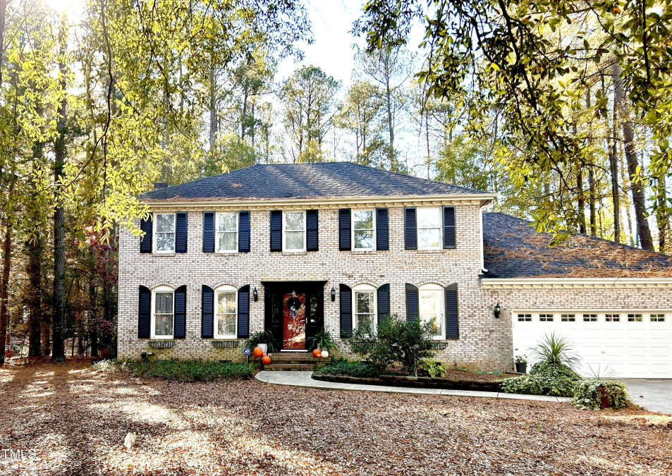 404 Annandale Dr Cary, NC 27511