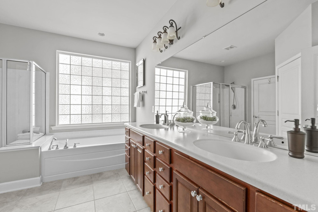 506 Corrigan Way Cary, NC 27519