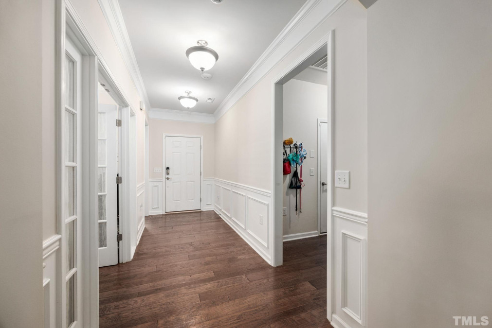 403 Farintosh Valley Ln Durham, NC 27703