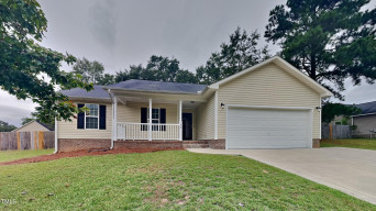 152 Hunters Creek Dr Raeford, NC 28376