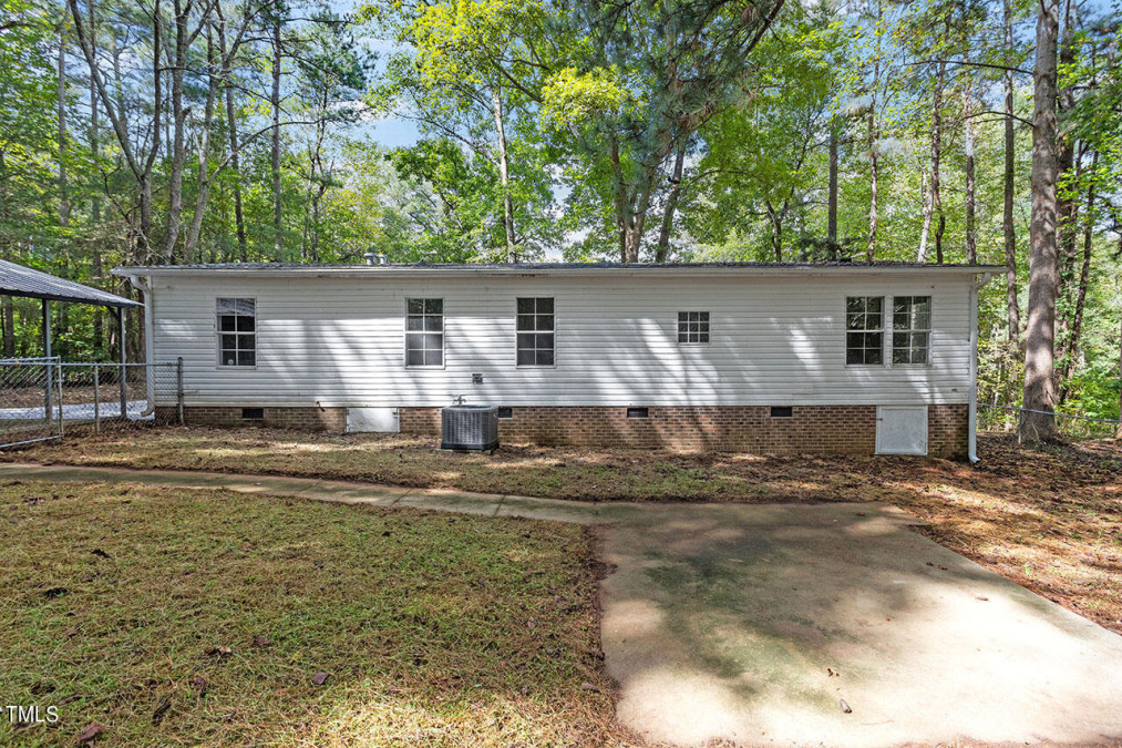 6715 Pinecrest Rd Zebulon, NC 27597