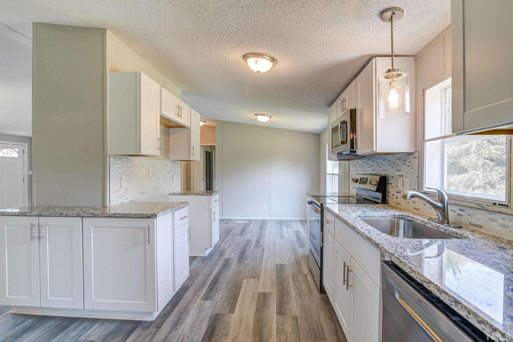 4039 Stricklands Crossroads Rd Four Oaks, NC 27524