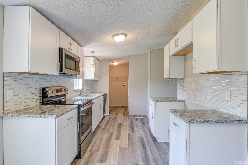 4039 Stricklands Crossroads Rd Four Oaks, NC 27524