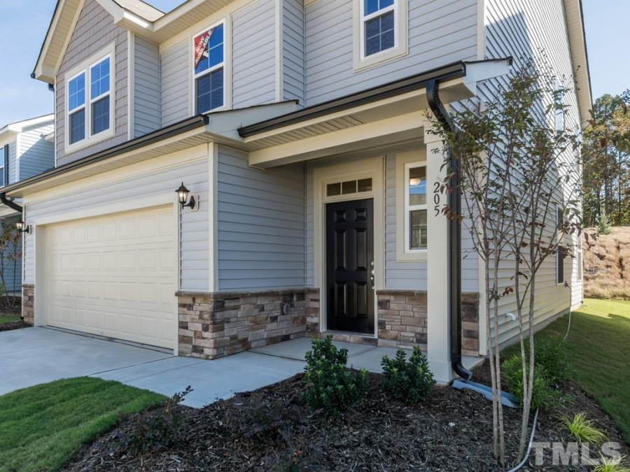 1268 Sidney Creek Dr Zebulon, NC 27597