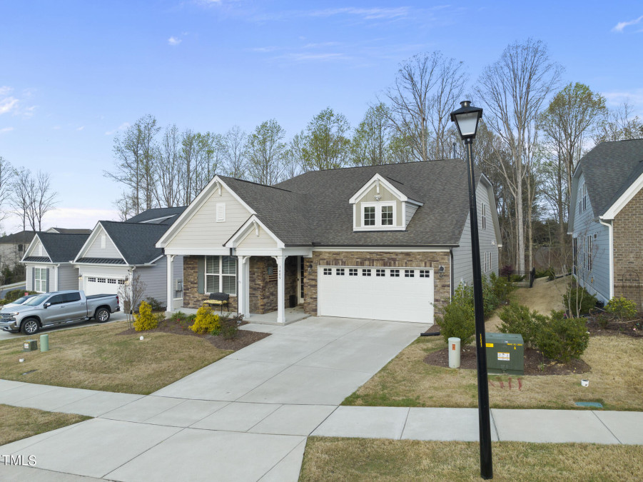 1409 Stonemill Falls Dr Wake Forest, NC 27587