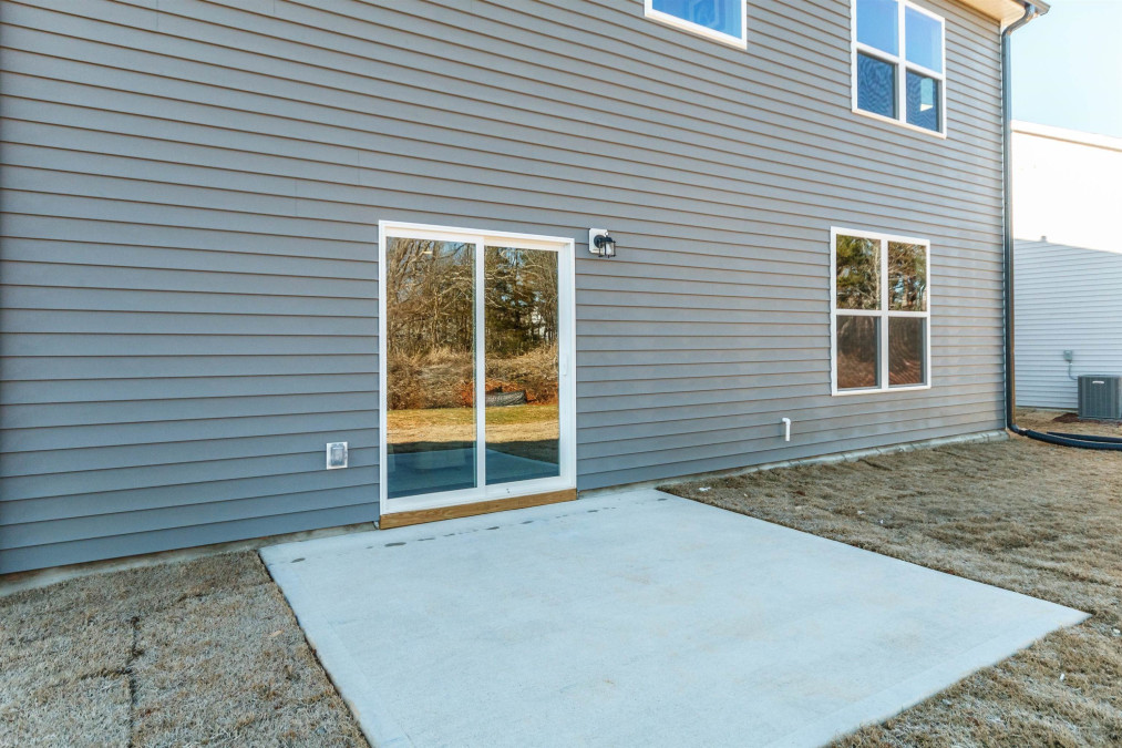 449 Dasu Clayton, NC 27520