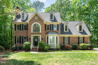 5208 Linksland Dr Holly Springs, NC 27540