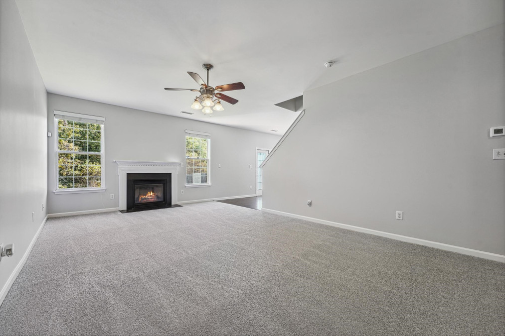 5141 Mabe Dr Holly Springs, NC 27540