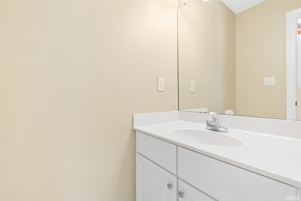 4604 Henley Park Ct Raleigh, NC 27612