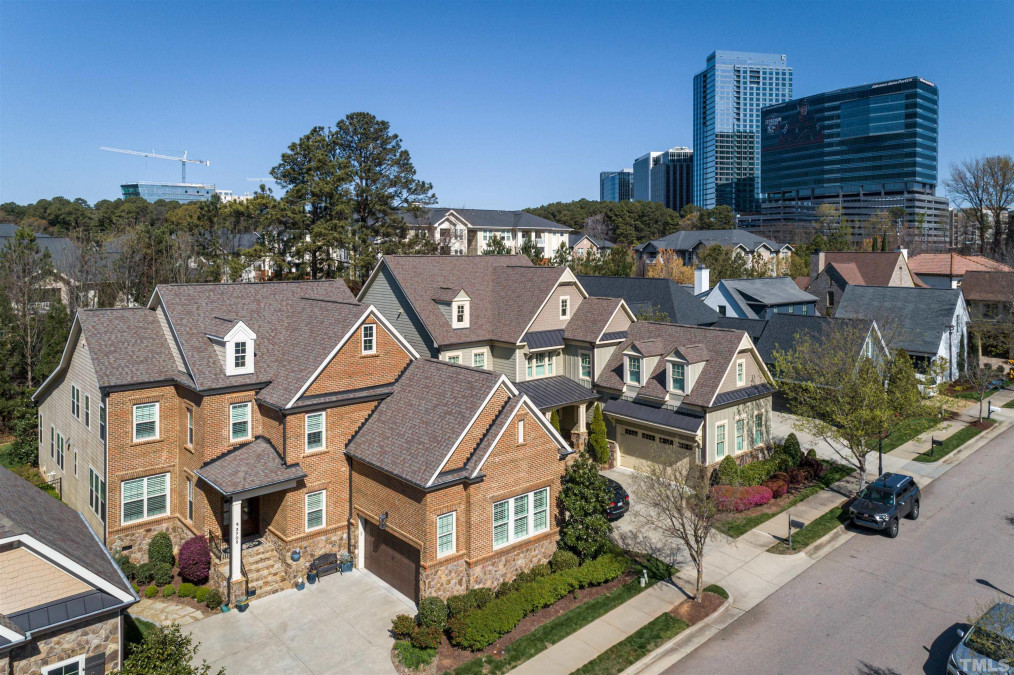 3705 Rolston Dr, Raleigh, NC 27609 Raleigh Realty