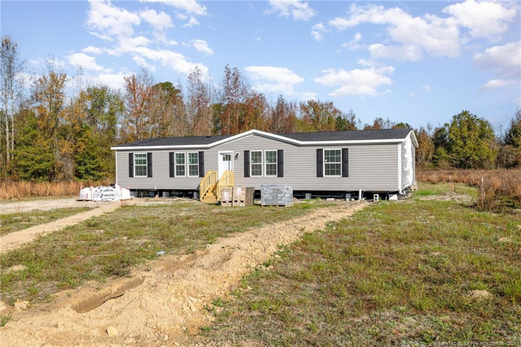 441 Hayes Rd Spring Lake, NC 28390