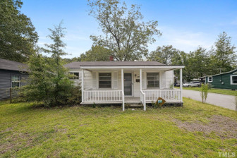 702 Lizzie St Selma, NC 27576
