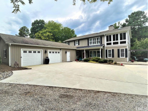 301 Pebble Hill Ln Henderson, NC 27537