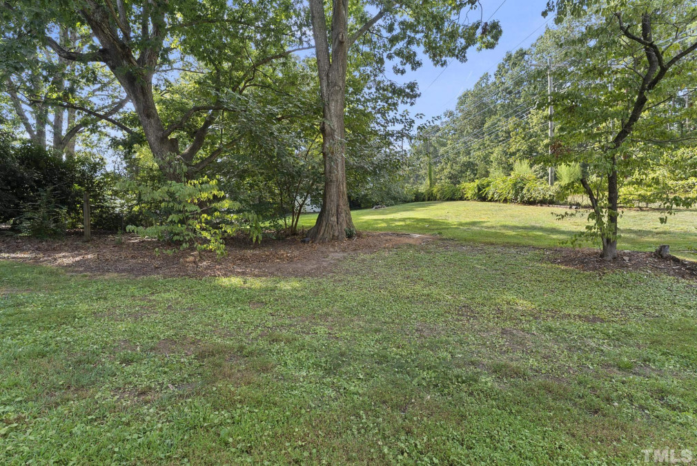 5513 Sweetbriar Dr Raleigh, NC 27609