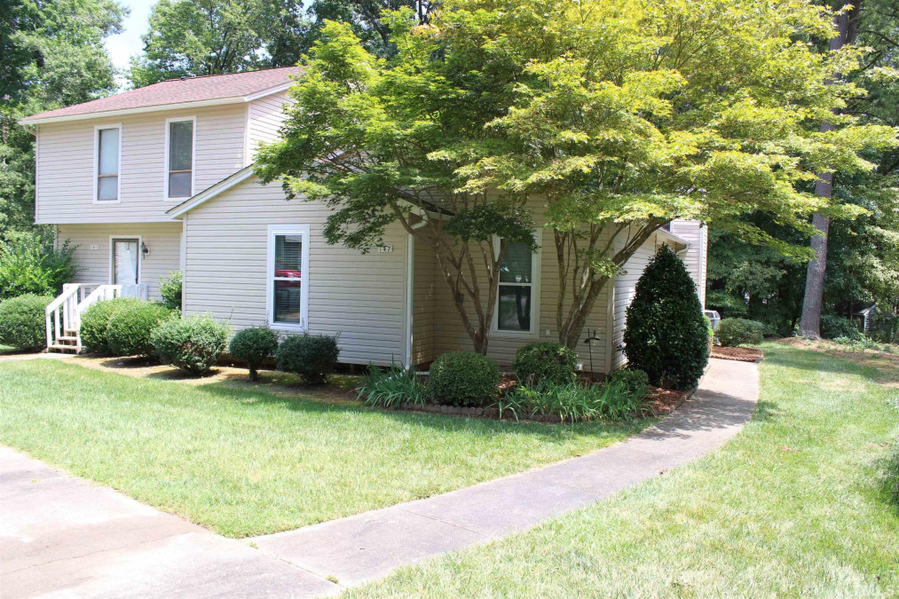 147 Lake Pine Dr, Cary, NC 27511 Raleigh Realty
