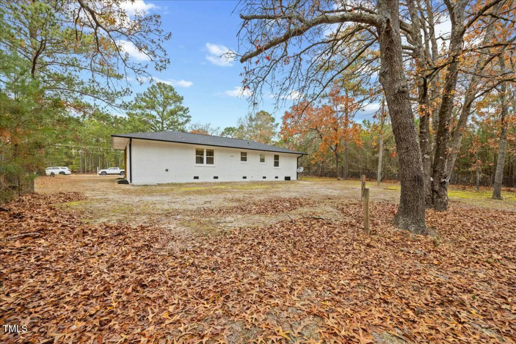 1988 Fennell Rd Hope Mills, NC 28348