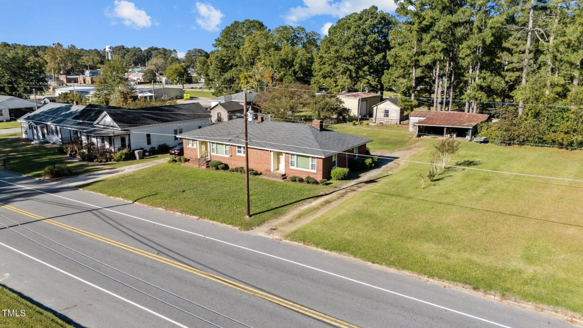 305 Second St Macclesfield, NC 27852