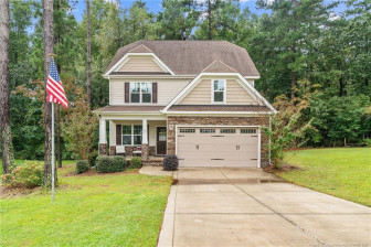 32 Waterside Cir Spring Lake, NC 28390