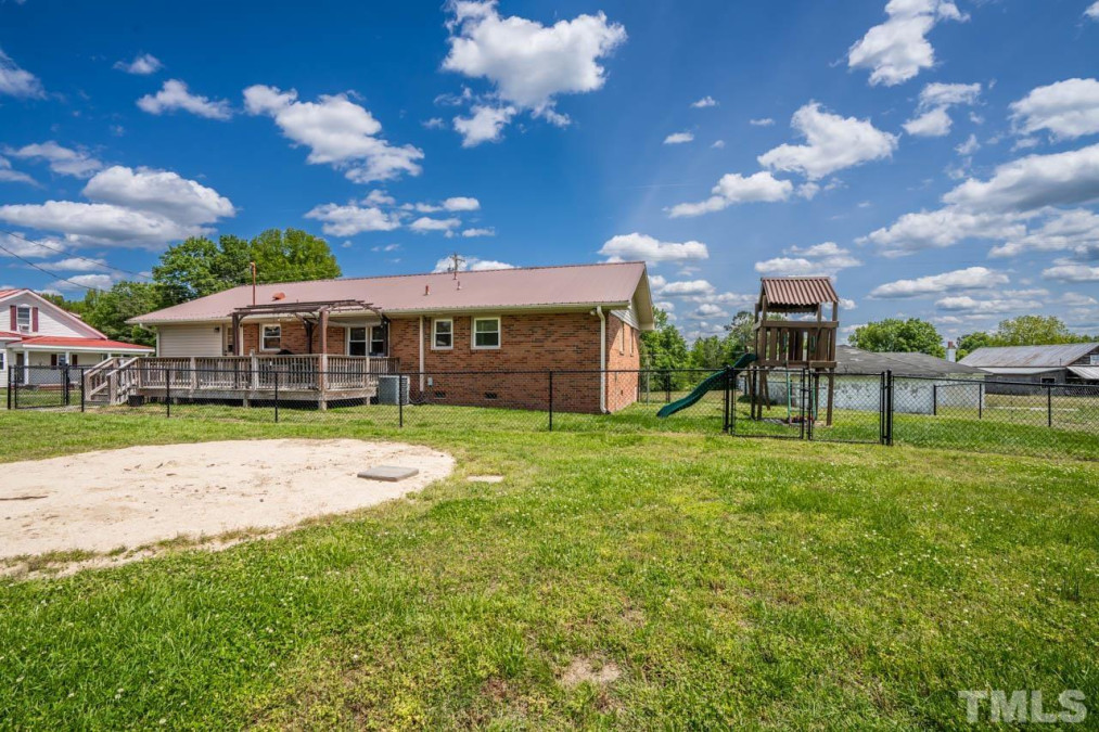 3547 Tar River Rd Oxford, NC 27565