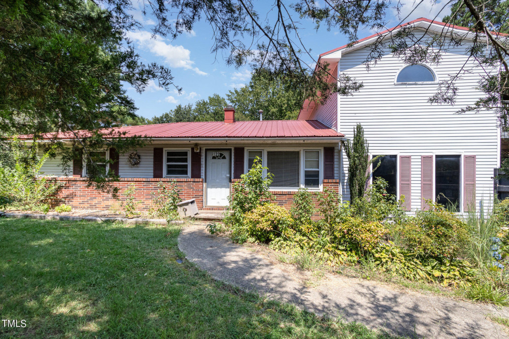 122 Roseville Loop Rd Roxboro, NC 27574