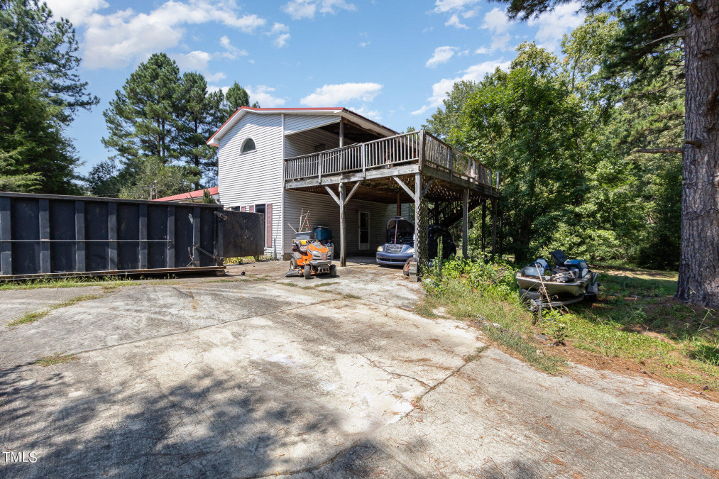 122 Roseville Loop Rd Roxboro, NC 27574